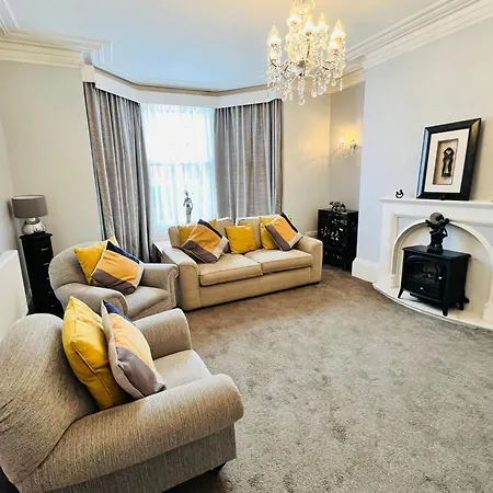 Lindas Coastal Bliss Appartement Scarborough